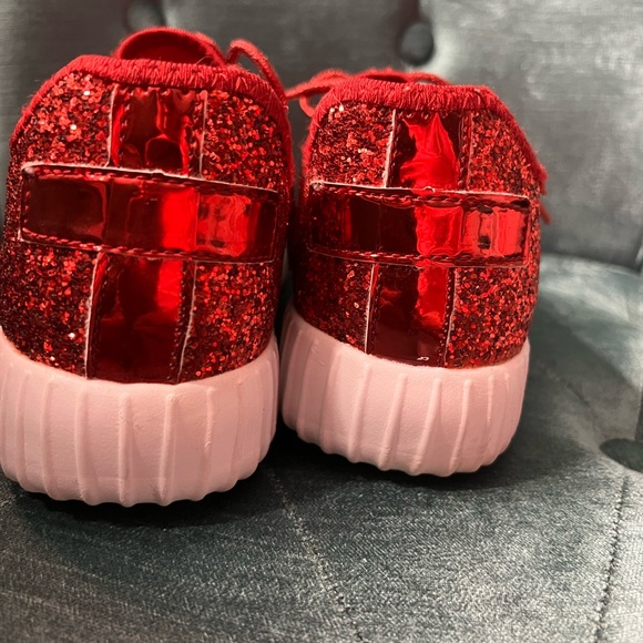 COPY - Size 9 glitter sneakers - Picture 4 of 4
